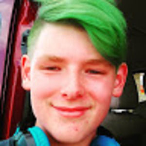 Meet your Posher, Zachary